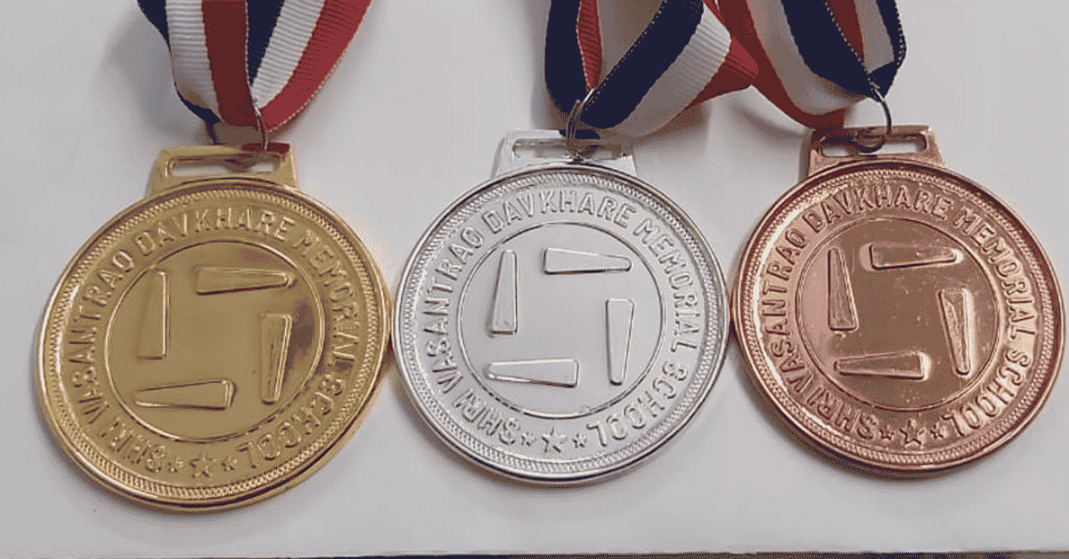 Trophy Manufacturer in Mumbai